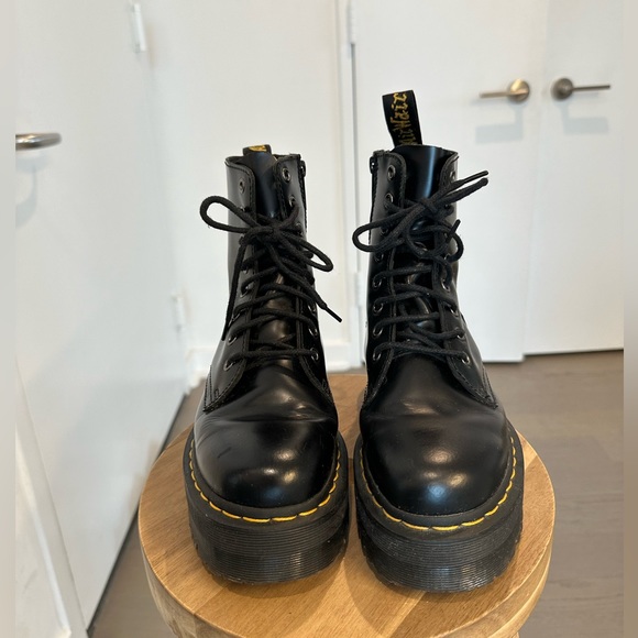 SOLD - Dr. Martens, Jadon 8-Eye Leather Platform Boot, size 7, great condition - Picture 6 of 6